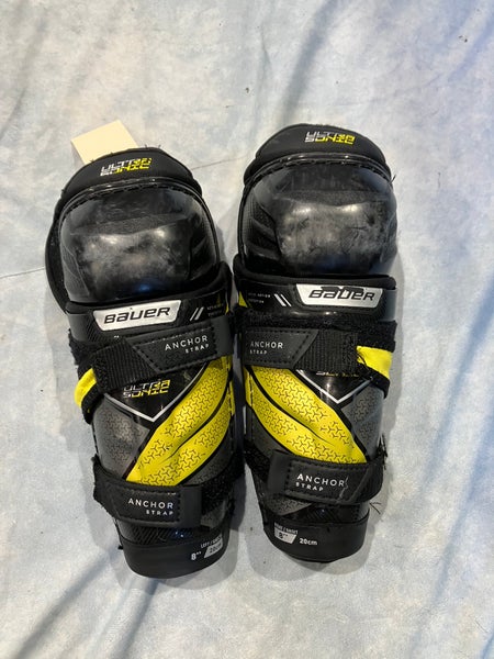 Youth Bauer Supreme ultrasonic Shin Pads 8" (Used)
