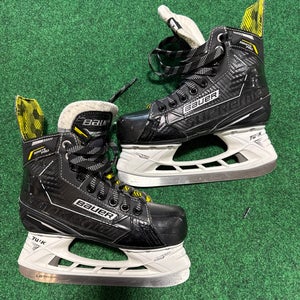 Junior Bauer Ignite Pro Hockey Skates (Regular) Size 2 (Used)
