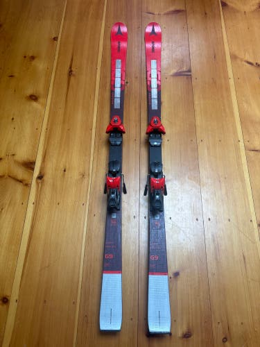 Junior GS Race Ski. 2023 Atomic Redster G9 166 cm Racing Skis Max Din 12 (Used)