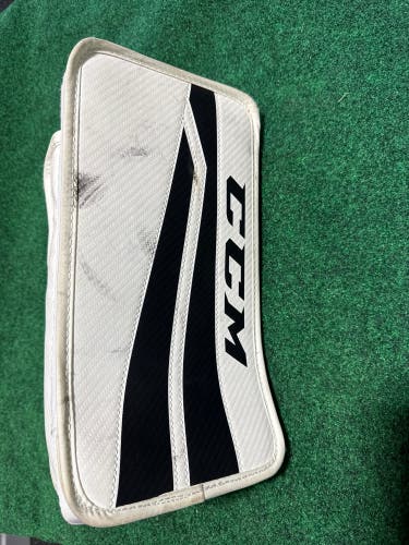 White Youth CCM YTFLEX Goalie Blocker Regular (Used)