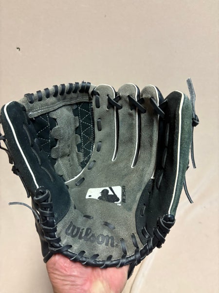 RH Wilson A350 Baseball Glove 11.5" (Used)