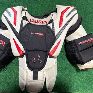 Vaughn Vision 9200 Goalie Chest Protector (Used) | Junior Medium