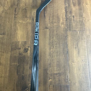 Senior Bauer Ag5nt - dressed as Vapor Hyperlite2 blacked out Hockey Stick RH P28 (New)