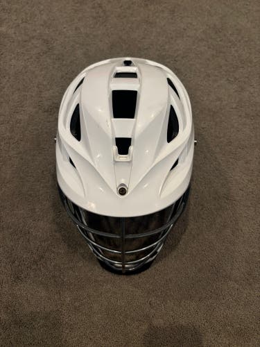 Cascade S Helmet (2 small cracks)