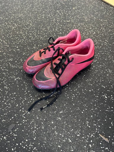 Used Nike Soccer Cleats Pink Junior 03 11849-S000031088