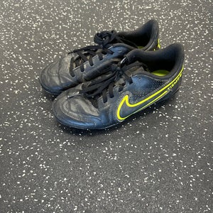 Used Nike Soccer Cleats Black Junior 02 11849-S000031089