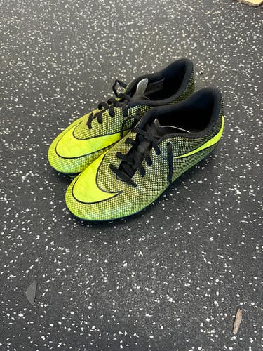 Used Nike Soccer Cleats Green Junior 03.5 11849-S000031090