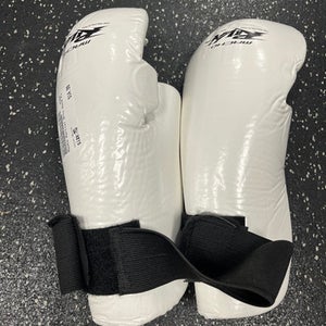 Used Martial Arts Hand Pads White MD 11849-S000031078