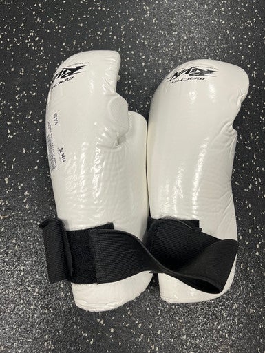 Used Martial Arts Hand Pads White MD 11849-S000031078