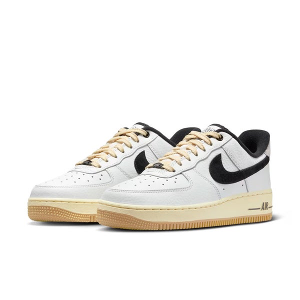 Nike Air Force 1 '07 DR0148-101 Sneakers Womens US 7 White Leather Shoes aaNKE58