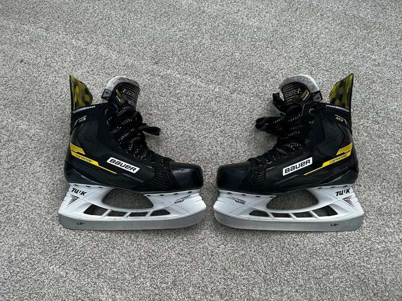 Bauer Supreme M3 Hockey Skates Regular Width 8 (Used)