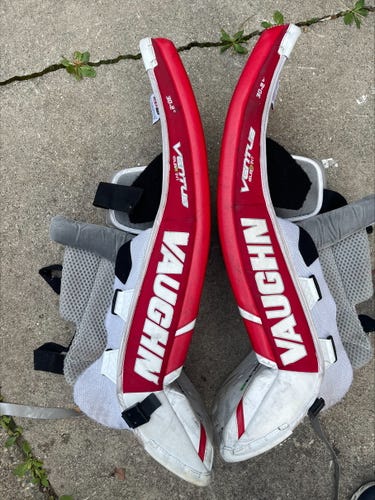 Vaughn Ventus SLR2 Int Goalie Leg Pads