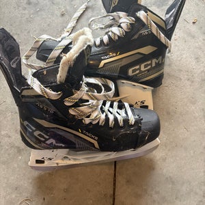 CCM Tacks AS-570 Hockey Skates 7.5 (Used)