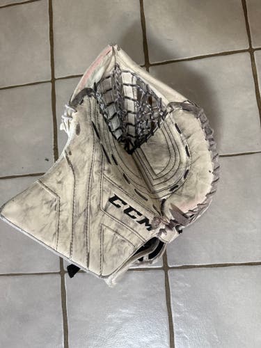 CCM Axis 1.5 Regular (Used)