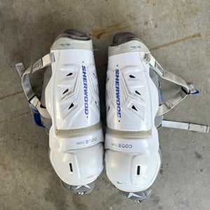 Sherwood Code TMP 1 Hockey Player Shin Guards