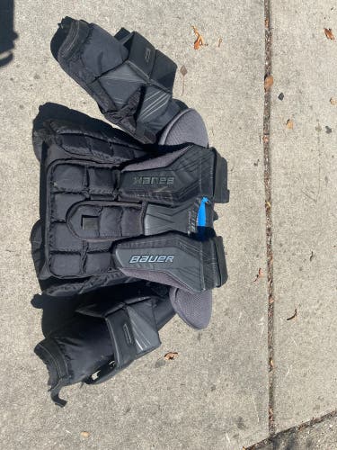 Large Bauer Elite Goalie Chest Protector (Used)