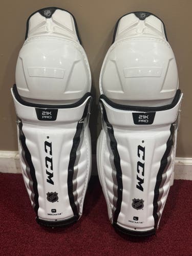CCM 21K Pro 14”Pro Stock (New) Shin Pads Item#21K14
