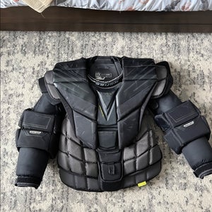 Bauer Hyperlite Chest Protector (size large)