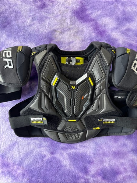 Medium Intermediate Bauer Supreme Mach Shoulder Pads (Used)