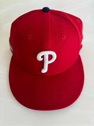 Red Adult Unisex 7 3/8 New Era Hat (Used)