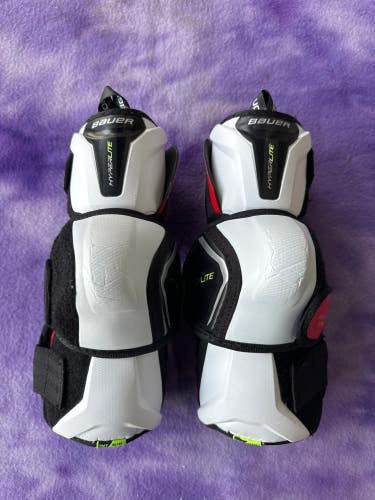 Intermediate Medium Bauer Vapor Hyperlite Elbow Pads (Used)