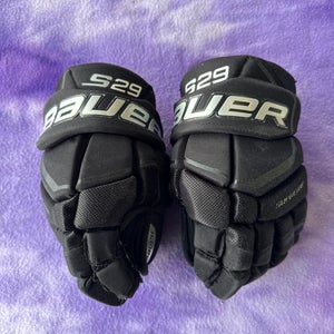 Black Junior Bauer Supreme S29 Gloves 10" (Used)