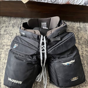 Black Senior Large Vaughn Velocity VE8 Pro Carbon Hockey Goalie Pants (Used)