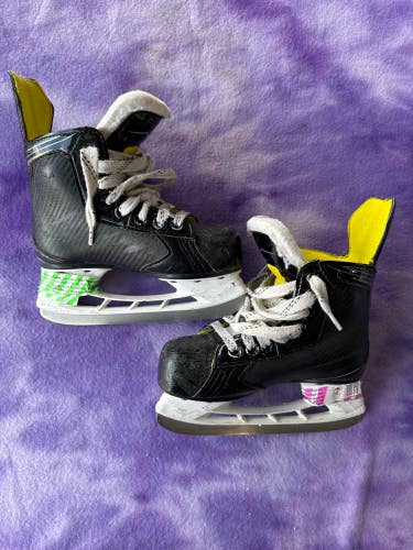 Bauer Supreme S27 Hockey Skates | Youth 12 (Used)