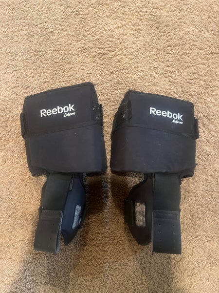 Reebok (lefevre) goalie knee guards