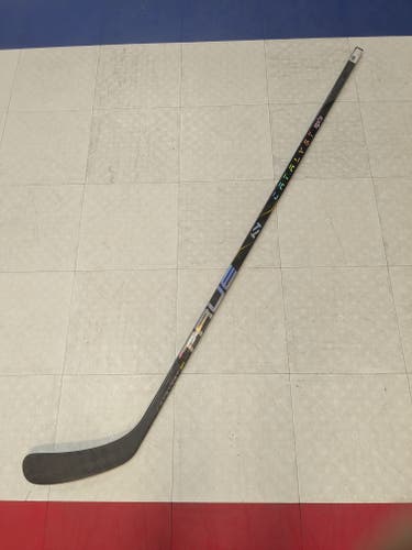 Senior True Catalyst 9x3 Left Handed Hockey Stick, T92.5 Curve, Multiple Flexes Available (New)