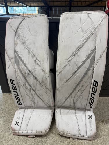 34" 2023 Bauer Vapor X5 Pro Goalie Leg Pads (Used)