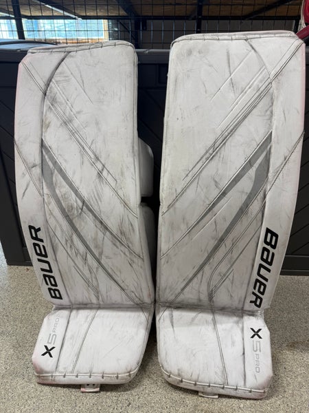 34" 2023 Bauer Vapor X5 Pro Goalie Leg Pads (Used)