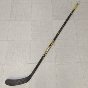 Junior True Catalyst 3X3 Left Handed Hockey Stick, T92.5 Curve, 50 Flex (New)