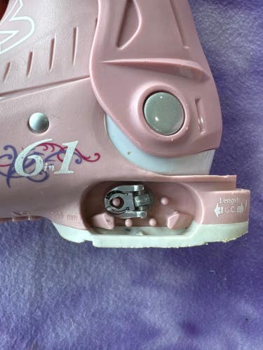 Roces 6 in 1 adjustable kids ski boots (Used) Ski Boots 13jr-3
