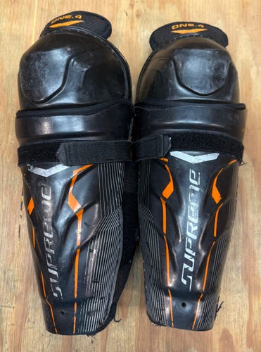 Youth Bauer supreme one.4 11" Shin Pads (Used)