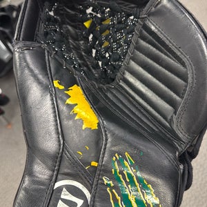 Warrior RG5 JR catcher (Used) Black Junior Regular catch glove Ritual G5