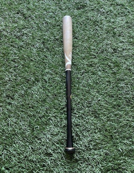 Victus Tatis Birch Bat (-7) 23 oz 30" (Used)