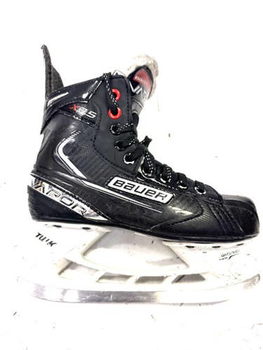 Used Bauer VAPOR X3.5 Junior Hockey Skate Junior 02.5 11860-S000296788