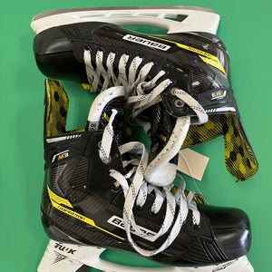 Senior Bauer Supreme M3 Hockey Skates Extra Wide Width 8.5 (Used)