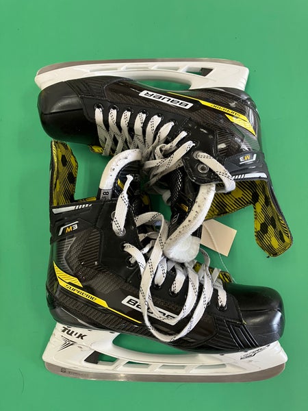 Senior Bauer Supreme M3 Hockey Skates Extra Wide Width 8.5 (Used)