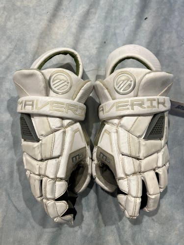 White Maverik M5 Lacrosse Gloves Large (Used)