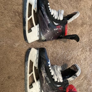 Bauer Vapor 5x pro Hockey Skates Size 6.5 (Used)