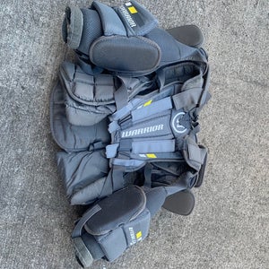 Small / Medium Warrior Goalie Chest Protector (Used)