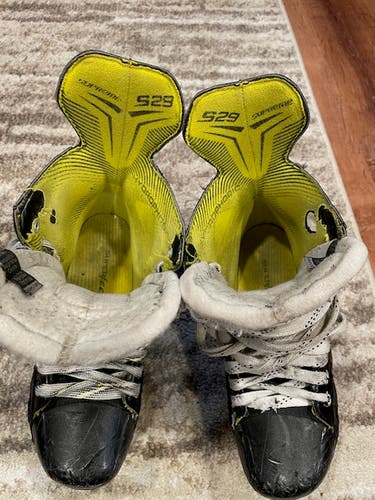 Bauer Supreme S29 Hockey Skates Regular Width 7 (Used)