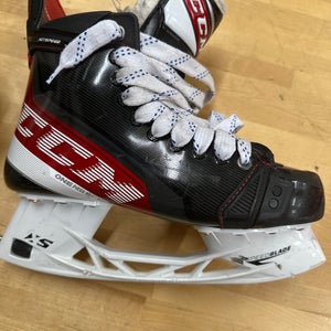 CCM JetSpeed FT4 Hockey Skates Regular Width 7 (Used)