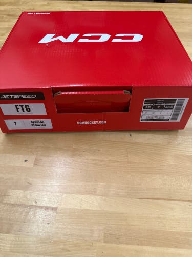 CCM JetSpeed FT6 Hockey Skates Regular Width 7 (New)