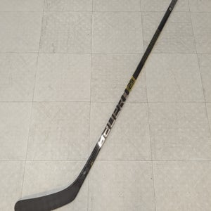 Intermediate Bauer Supreme 2S Pro Left Handed Hockey Stick, PM9 Curve, 65 Flex, S19 (New)
