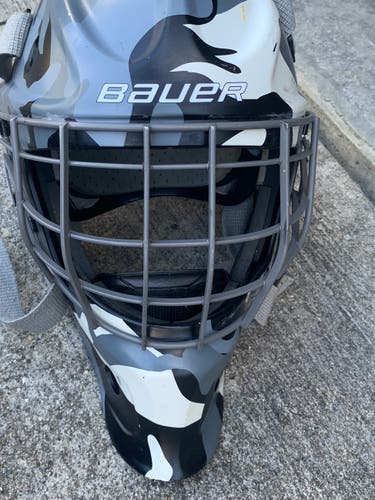 Youth Medium Bauer Goalie Mask (Used)