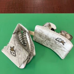 White Junior Brian's G-Netik 8.0 Goalie Gloves & Blockers Regular (Used)