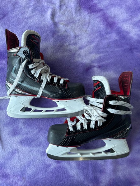 Bauer Vapor X2.7 Hockey Skates | Intermediate 4.5 (Used)